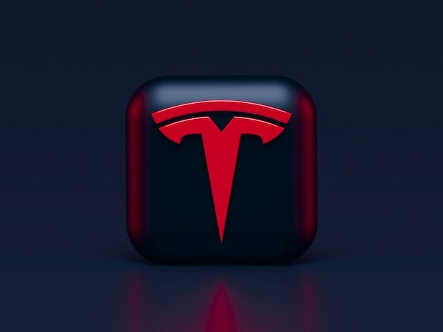 特斯拉CEO马斯克成为《福布斯》统计史上最富有的人