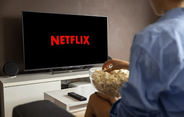 Netflix重挫35% 美股收盘涨跌不一