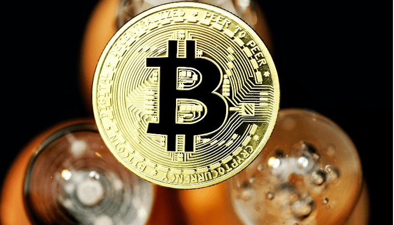 2023 年 4 月 18 日的技术分析：BTCUSD 在 29,138 美元上方形成看涨陀螺形态