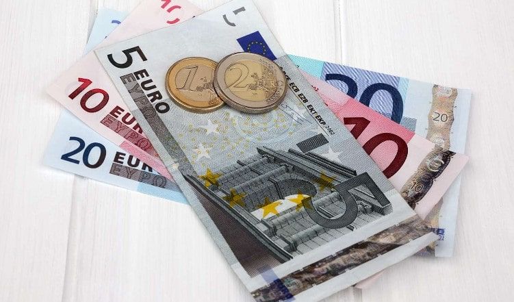 市场分析：欧元/美元转绿而美元/日元面临障碍