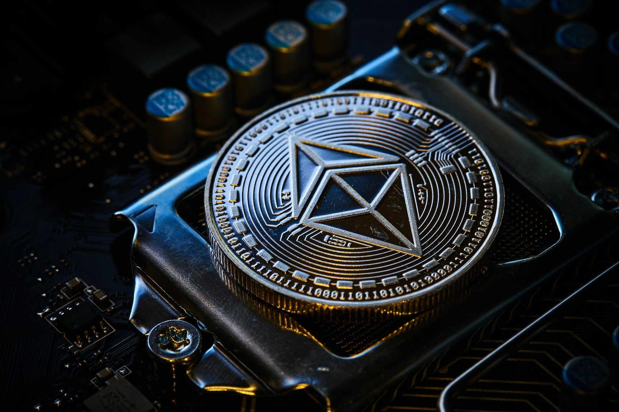市场分析：贝莱德消息推动 ETH/USD 快速上涨
