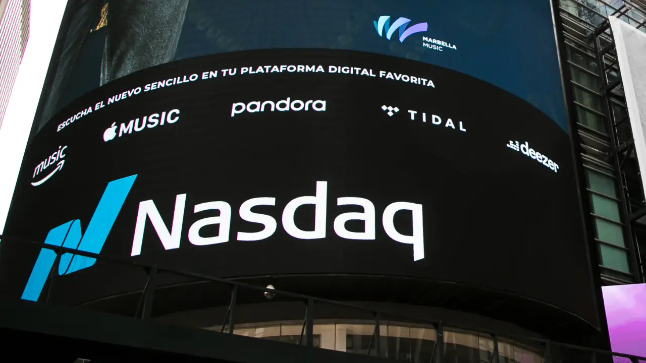 NVDA 报告发布前纳斯达克价格下跌